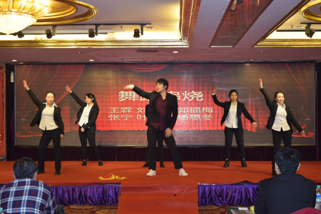 2017年創勝短信短信平臺年會節目—《串燒》