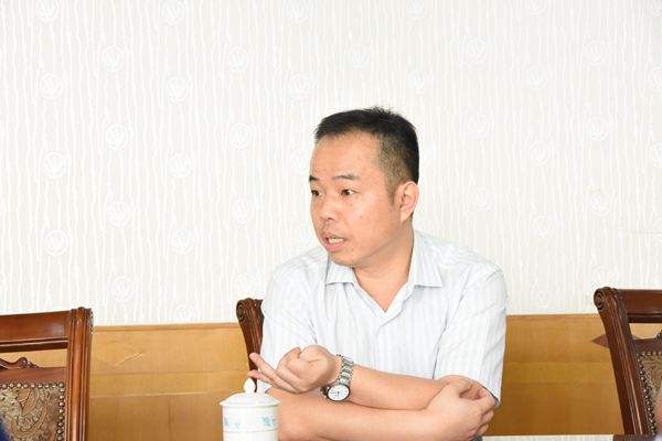 洛陽藝隆裝飾材料有限公司   蘇經(jīng)理